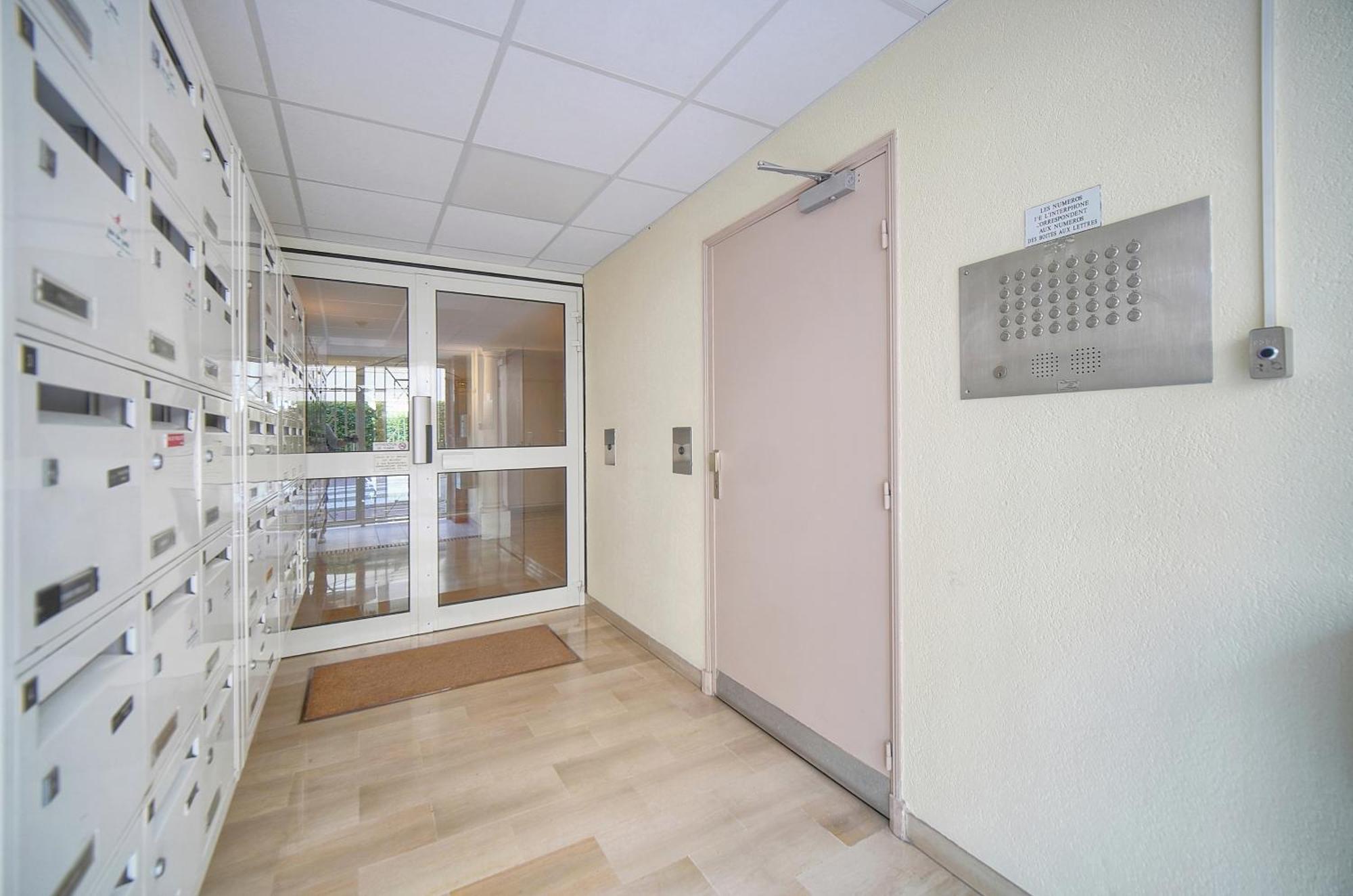 Frgk "Gallieni Terrasse Au Calme" Cannes Buitenkant foto
